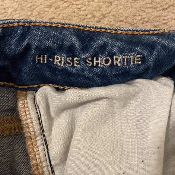 American Eagle Hi-Rise Shortie jean shorts - Picture 5 of 8